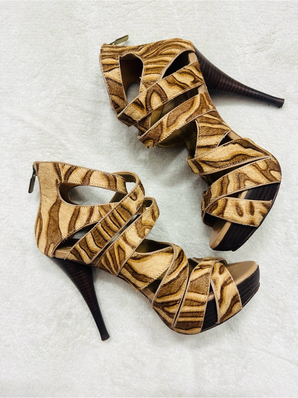 Boutique 9 Women High Heels Sandals Size 6M Leather Beautiful & Comfortable Exce
